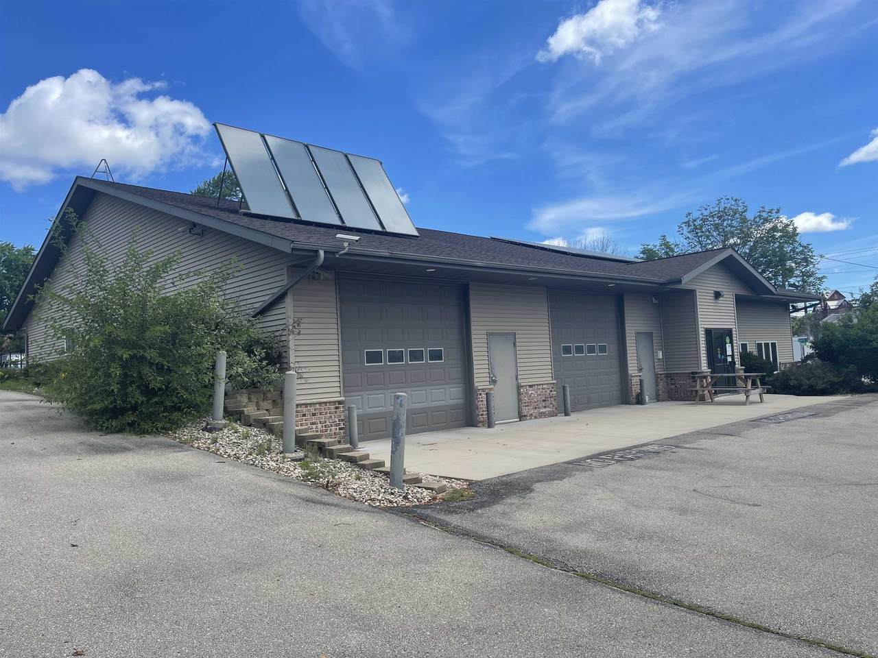 222 Linnerud Drive - Photo 1