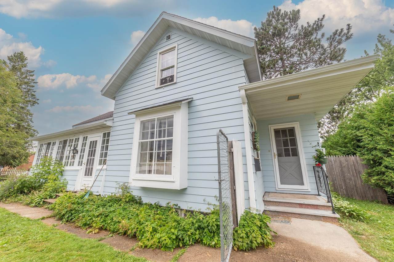 109 4TH STREET - Photo 1