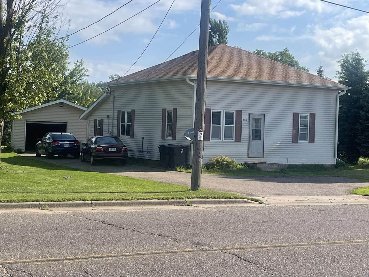 606 Spruce Street - Photo 1