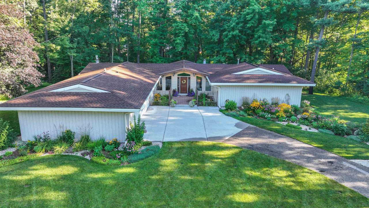 521 Bruce Lane - Photo 1
