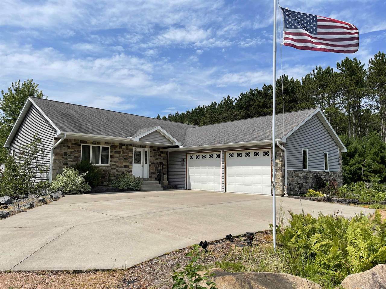 201182 Dubay Drive - Photo 1