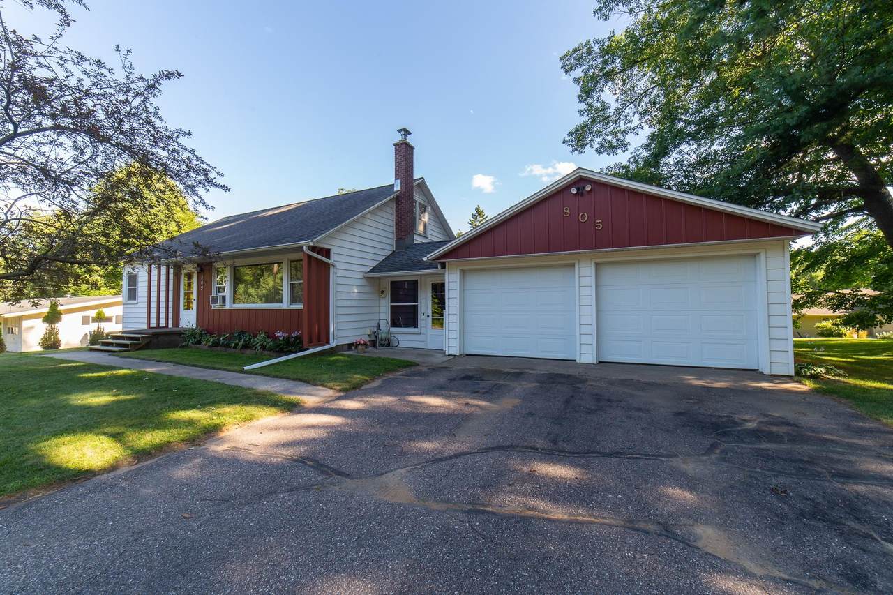 805 Weston Avenue - Photo 1