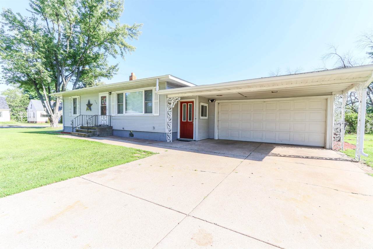 2140 Apricot Street - Photo 1