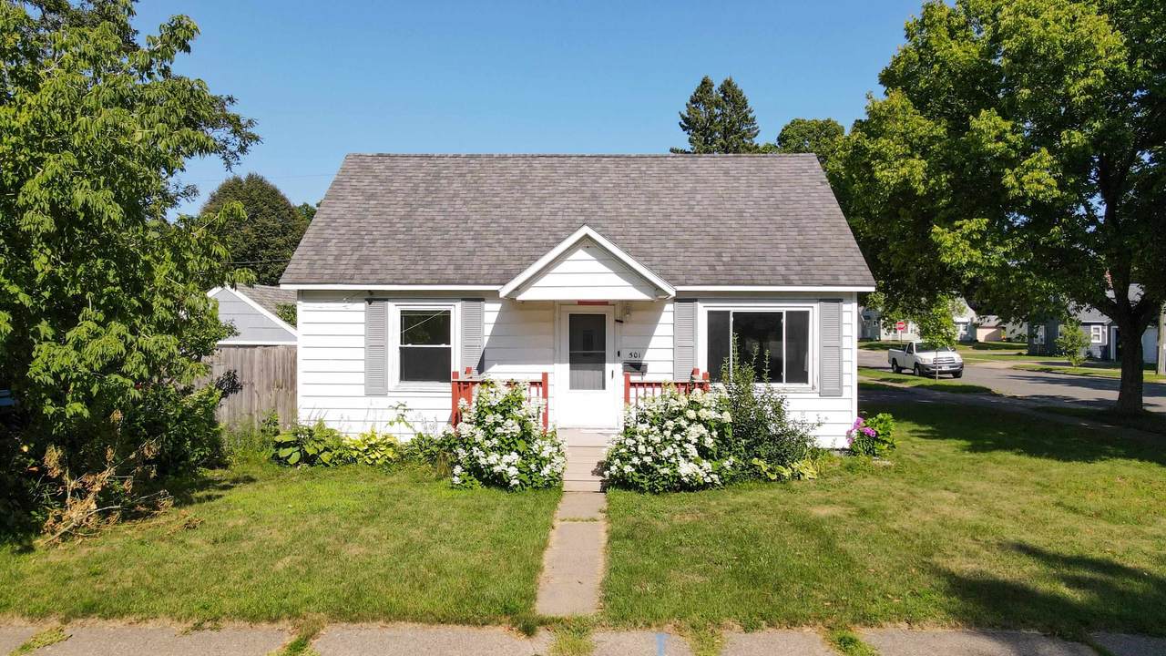 501 9TH AVENUE - Photo 1