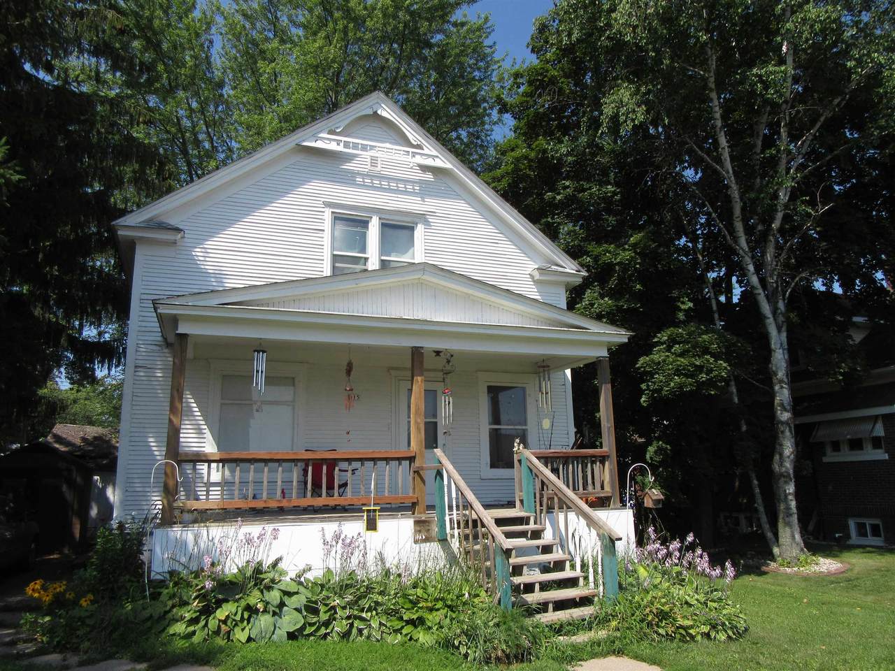 115 Division Street - Photo 1