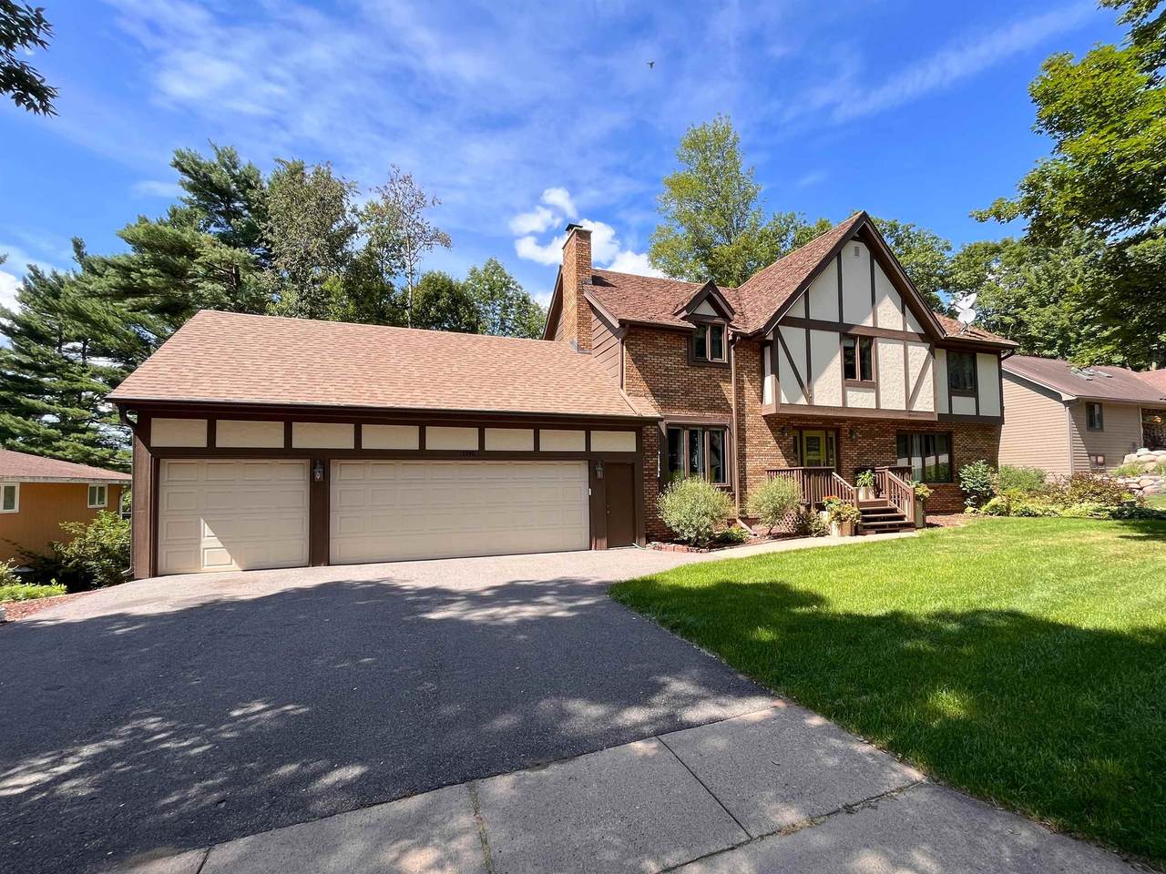3940 Hillside Lane - Photo 1