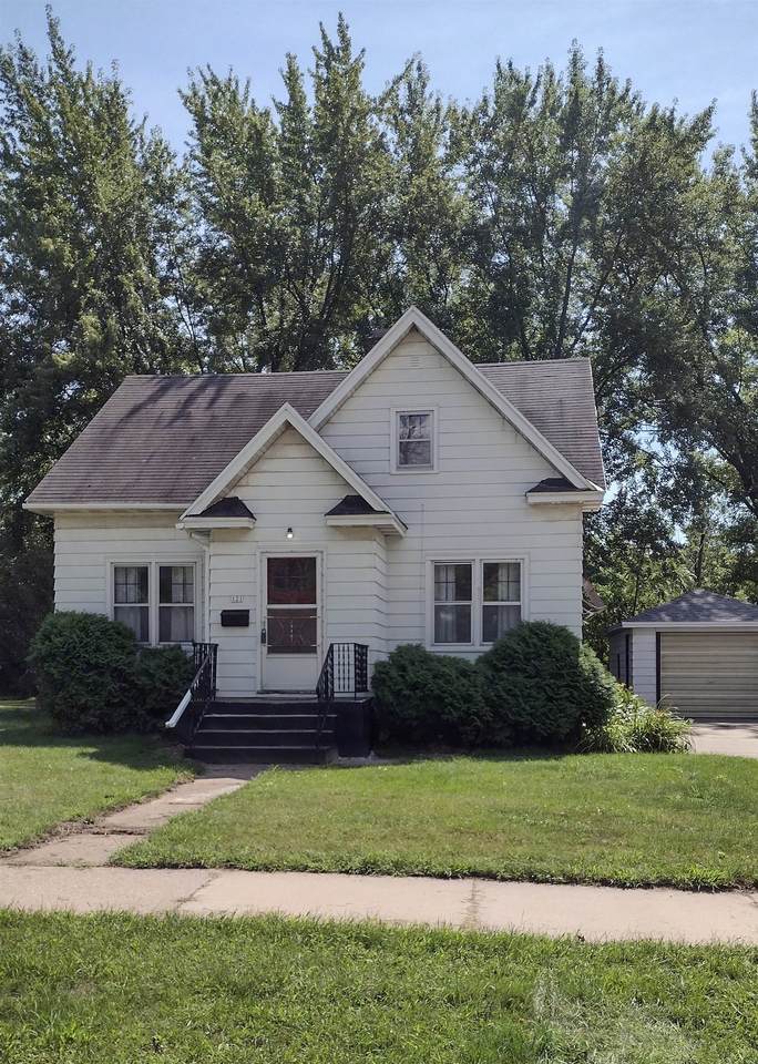 121 Buehler Avenue - Photo 1
