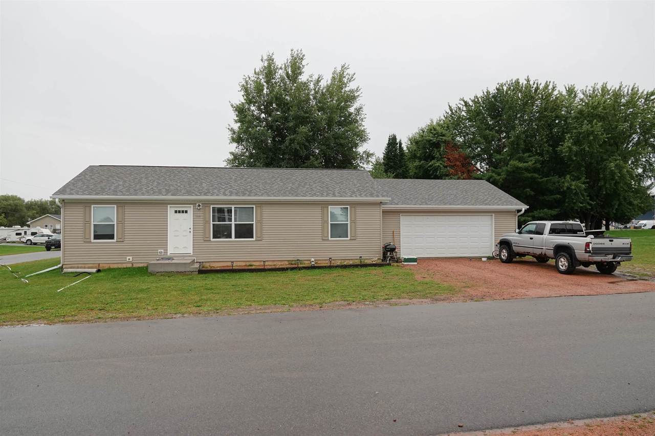 306 Willow Court - Photo 1