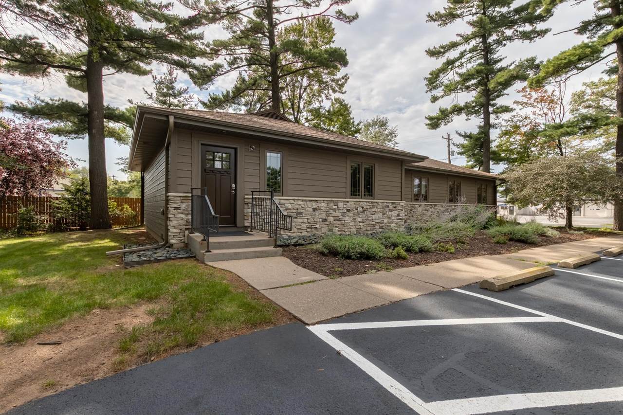 5225 Pine Street - Photo 1