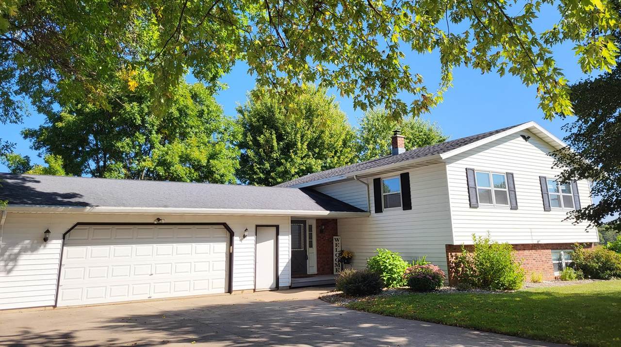 1006 Willow Drive - Photo 1