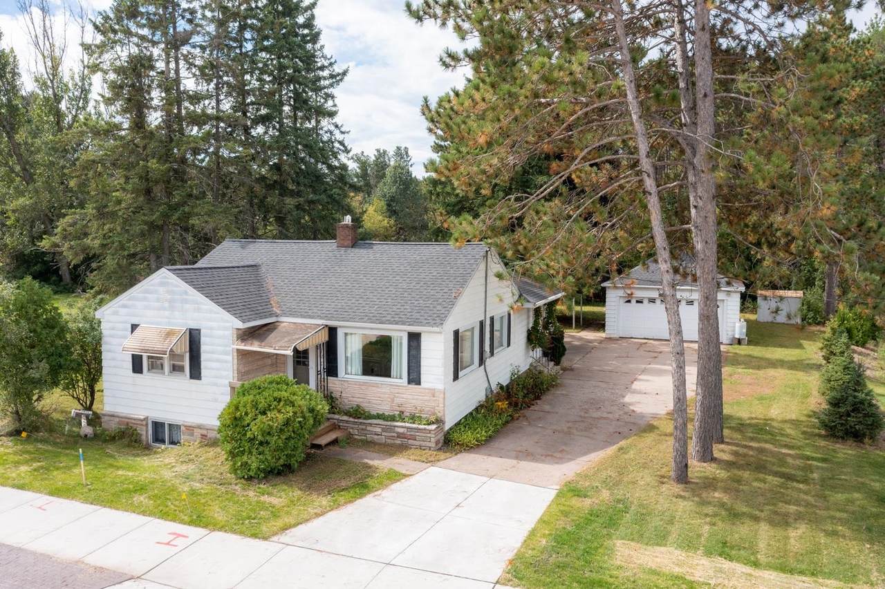 1811 Post Road - Photo 1