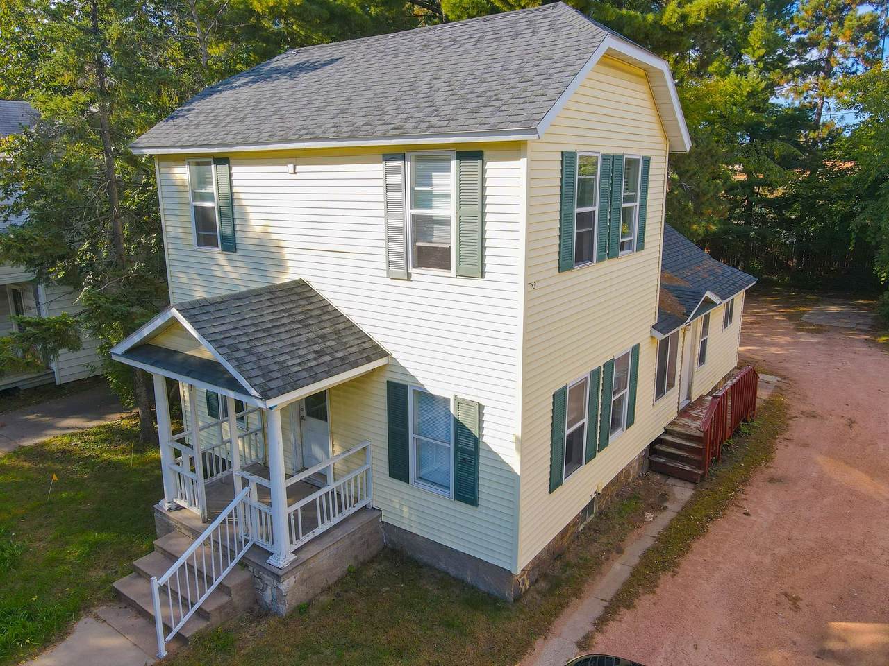 1648 College Avenue - Photo 1