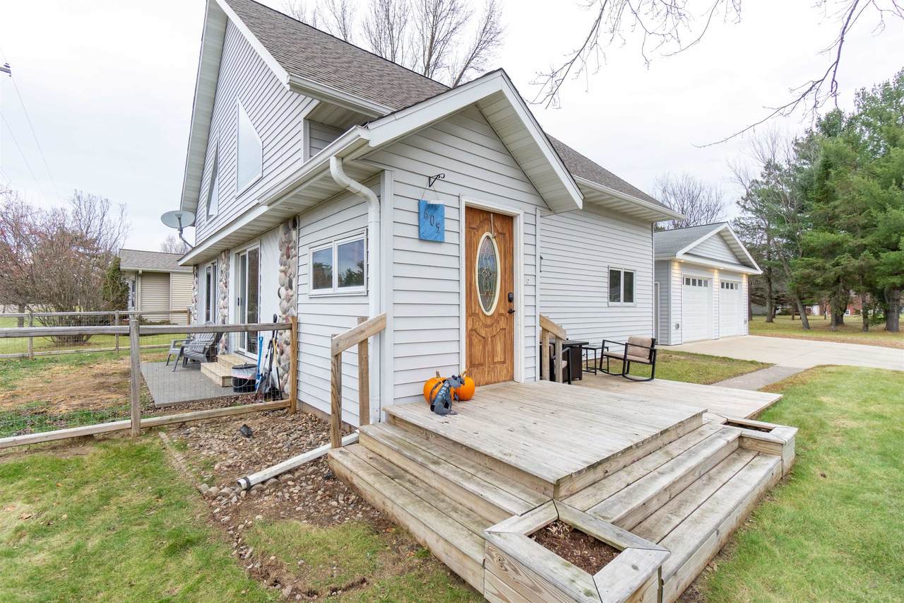605 Eugene Street - Photo 1