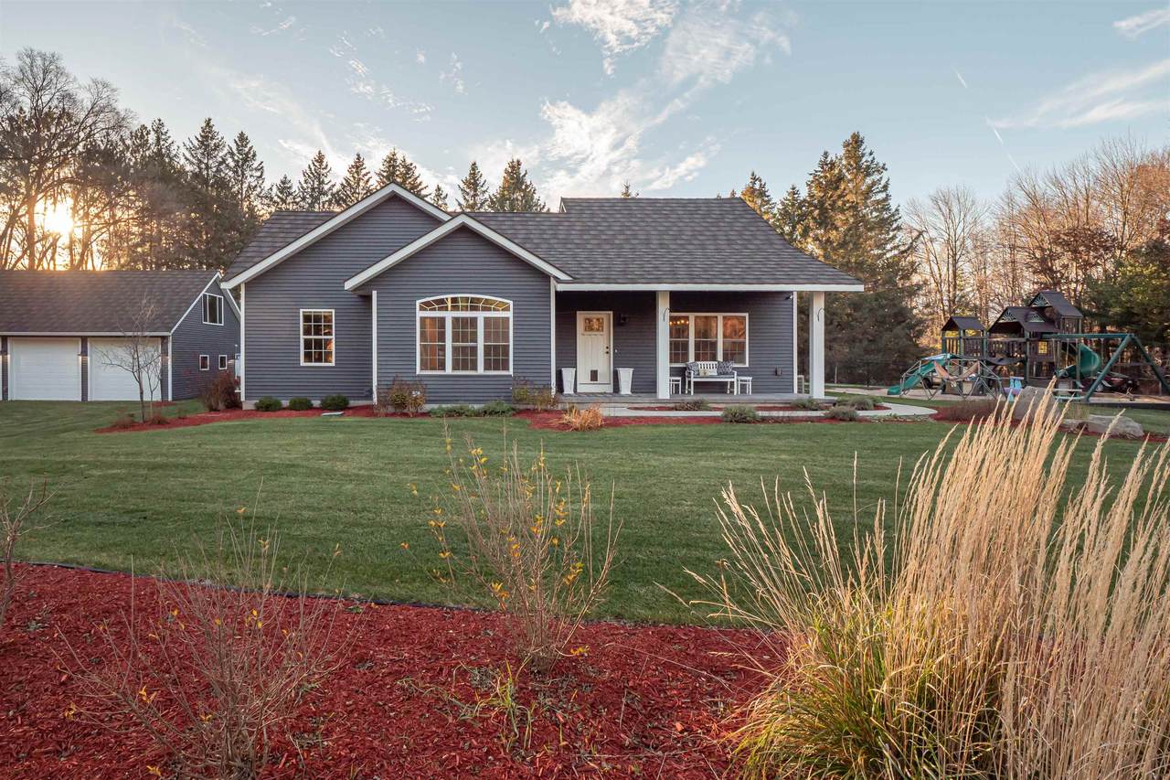 565 Ann Drive - Photo 1