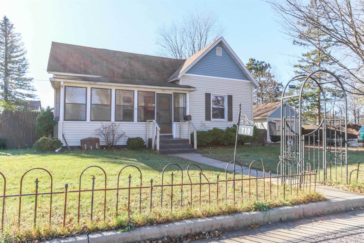 710 G Street - Photo 1