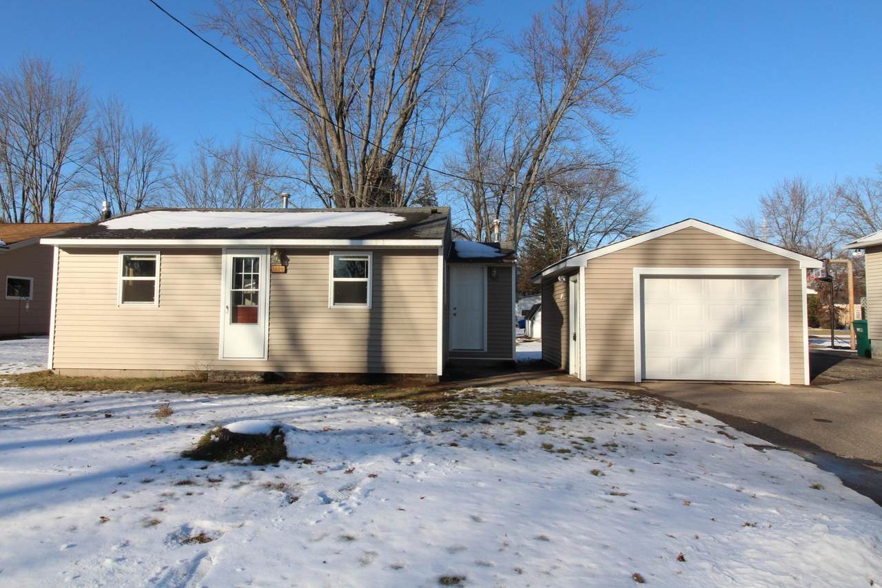 1004 3RD STREET - Photo 1