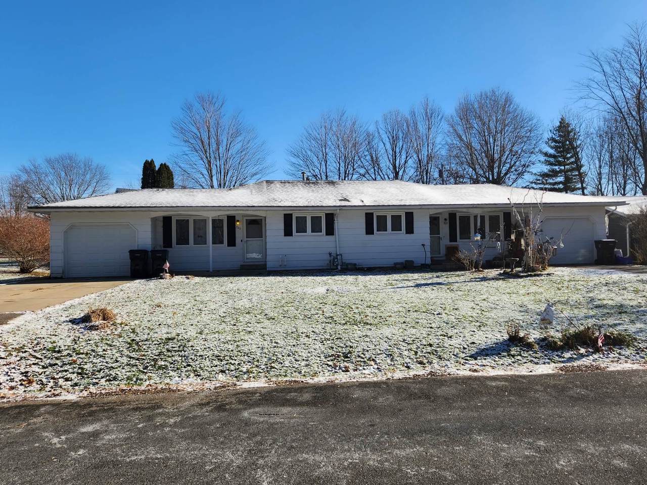 705-707 Holly Avenue - Photo 1