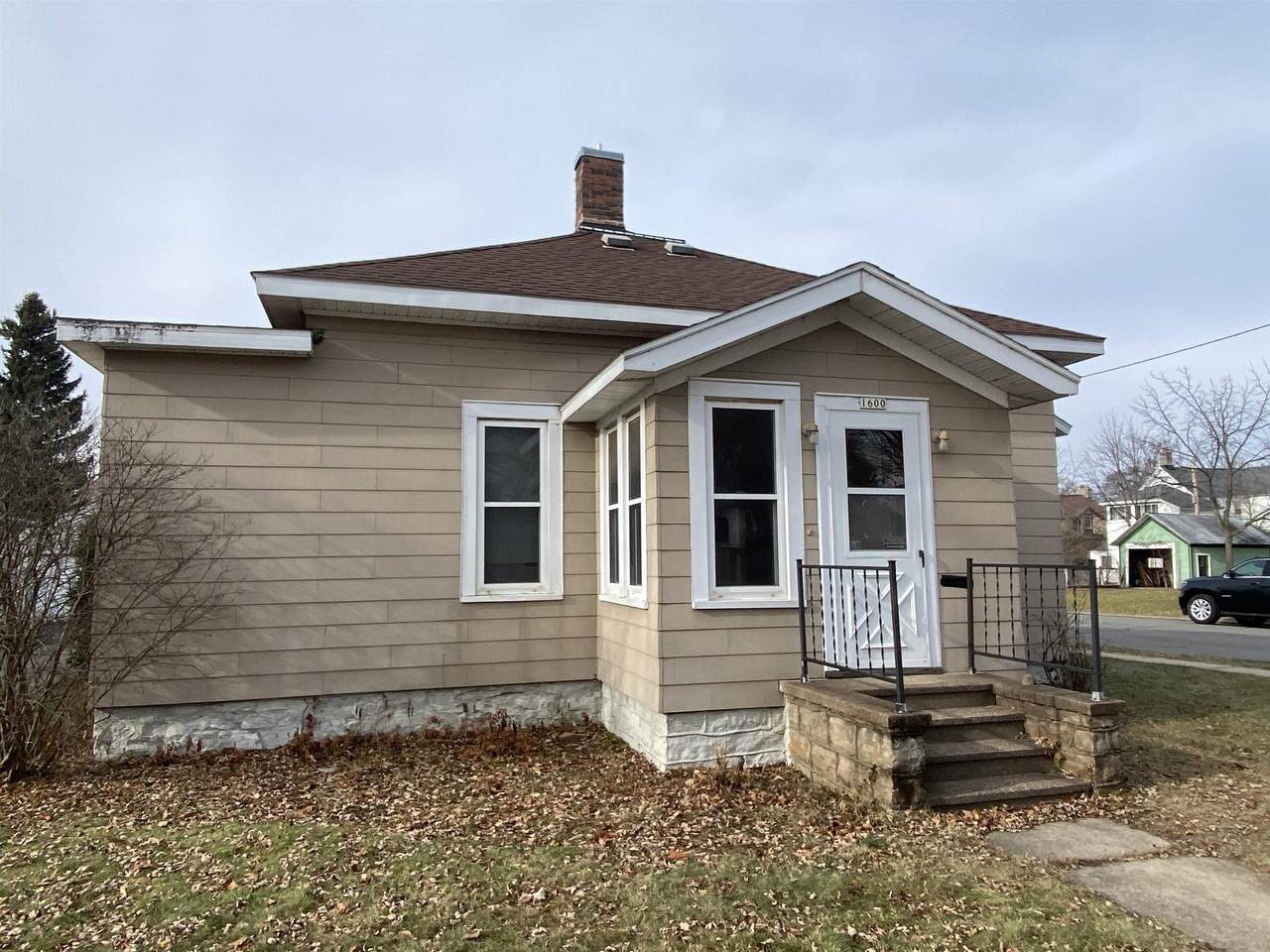 1600 East Avenue - Photo 1