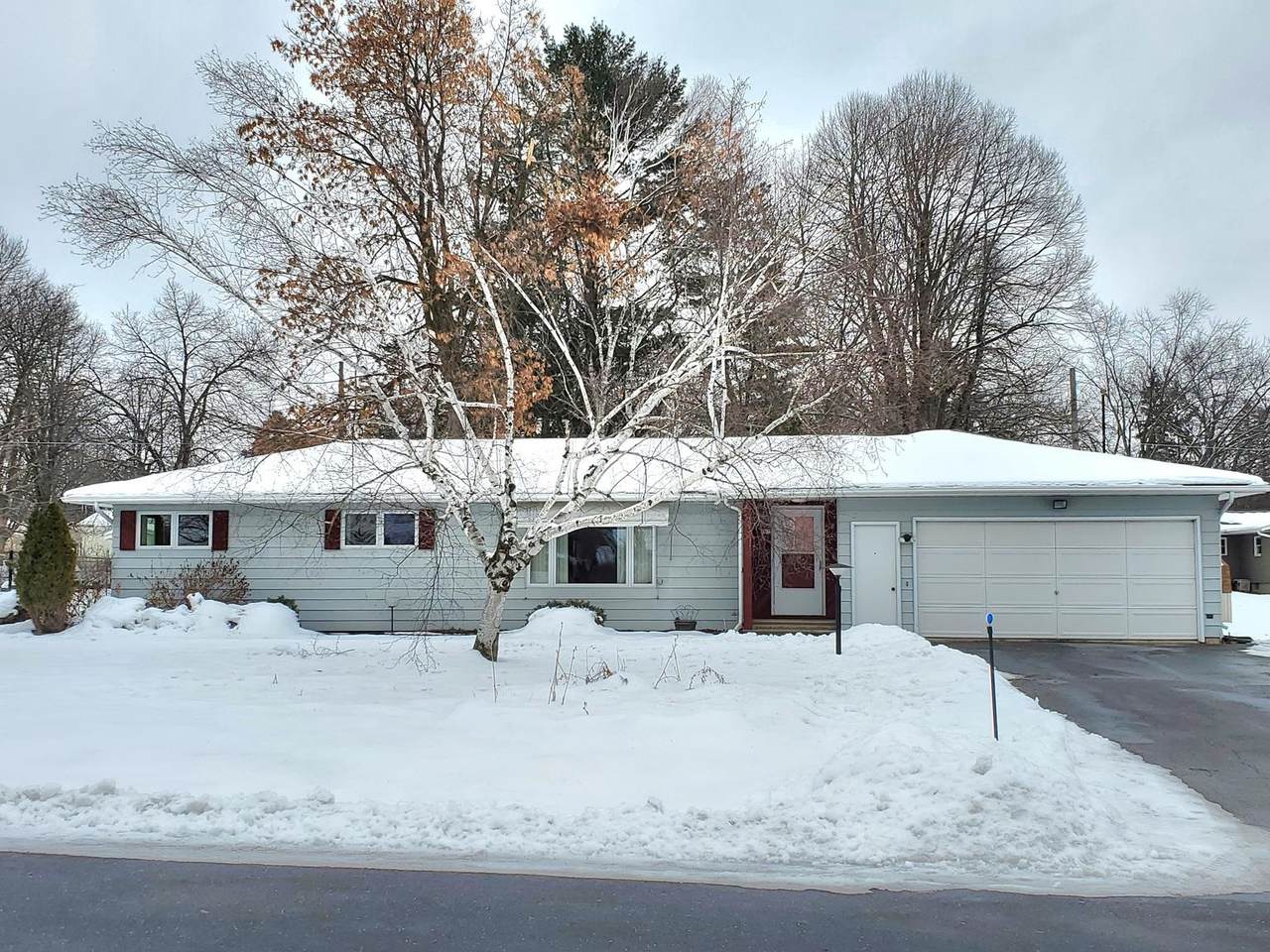707 Cypress Avenue - Photo 1