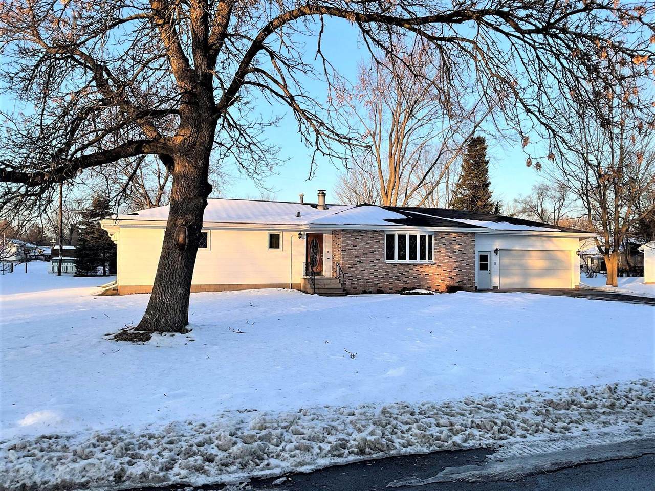 152162 Iris Lane - Photo 1