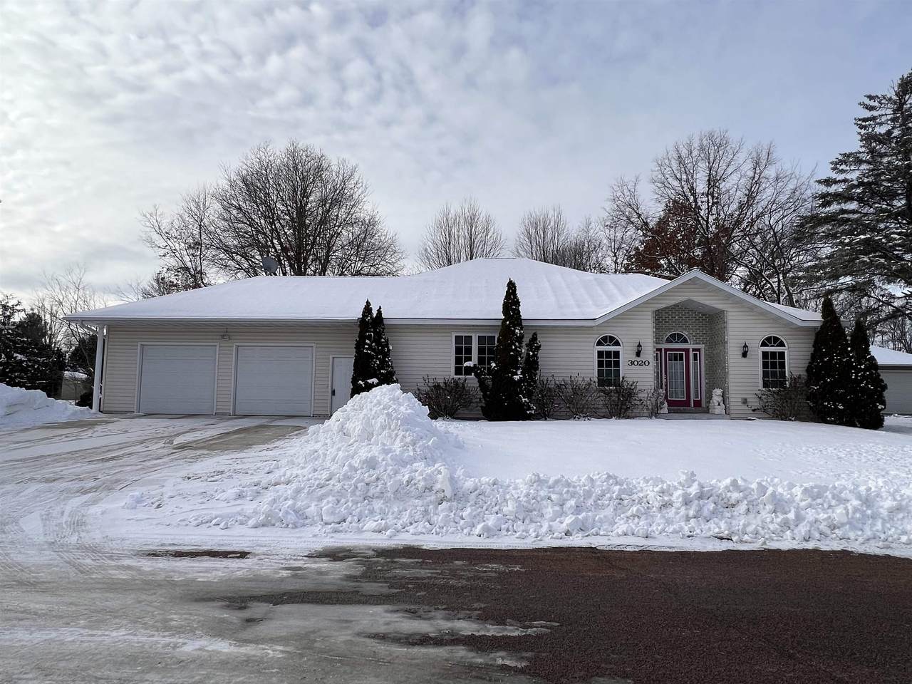 3020 11TH STREET SOUTH - Photo 1