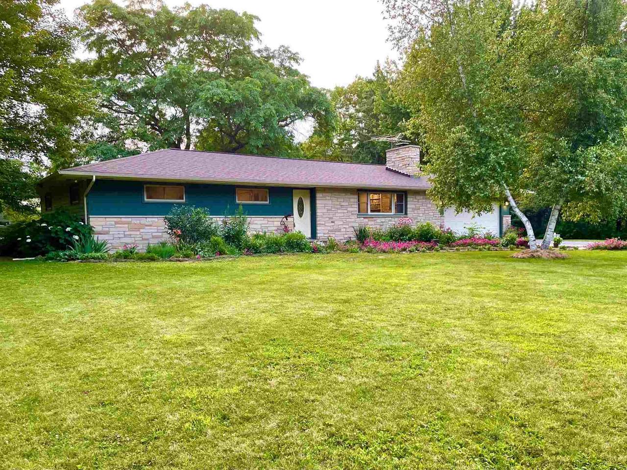 200338 Meadow Avenue - Photo 1
