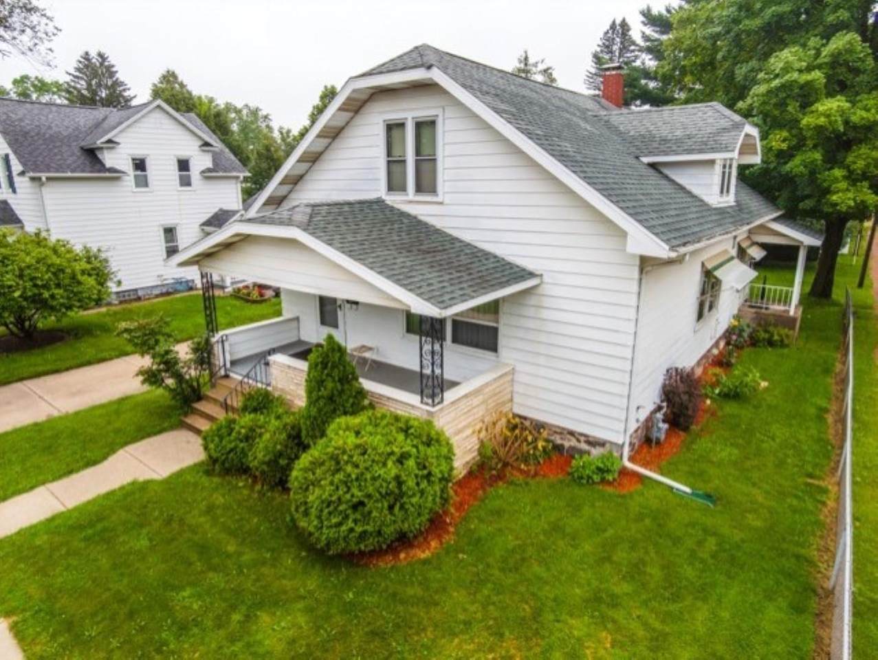 1809 3RD STREET - Photo 1
