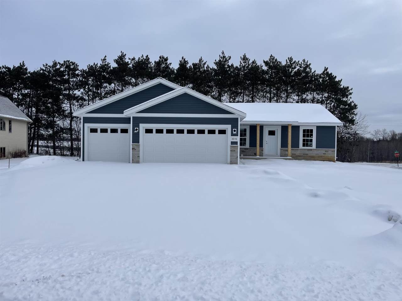 3616 Golf View Drive - Photo 1