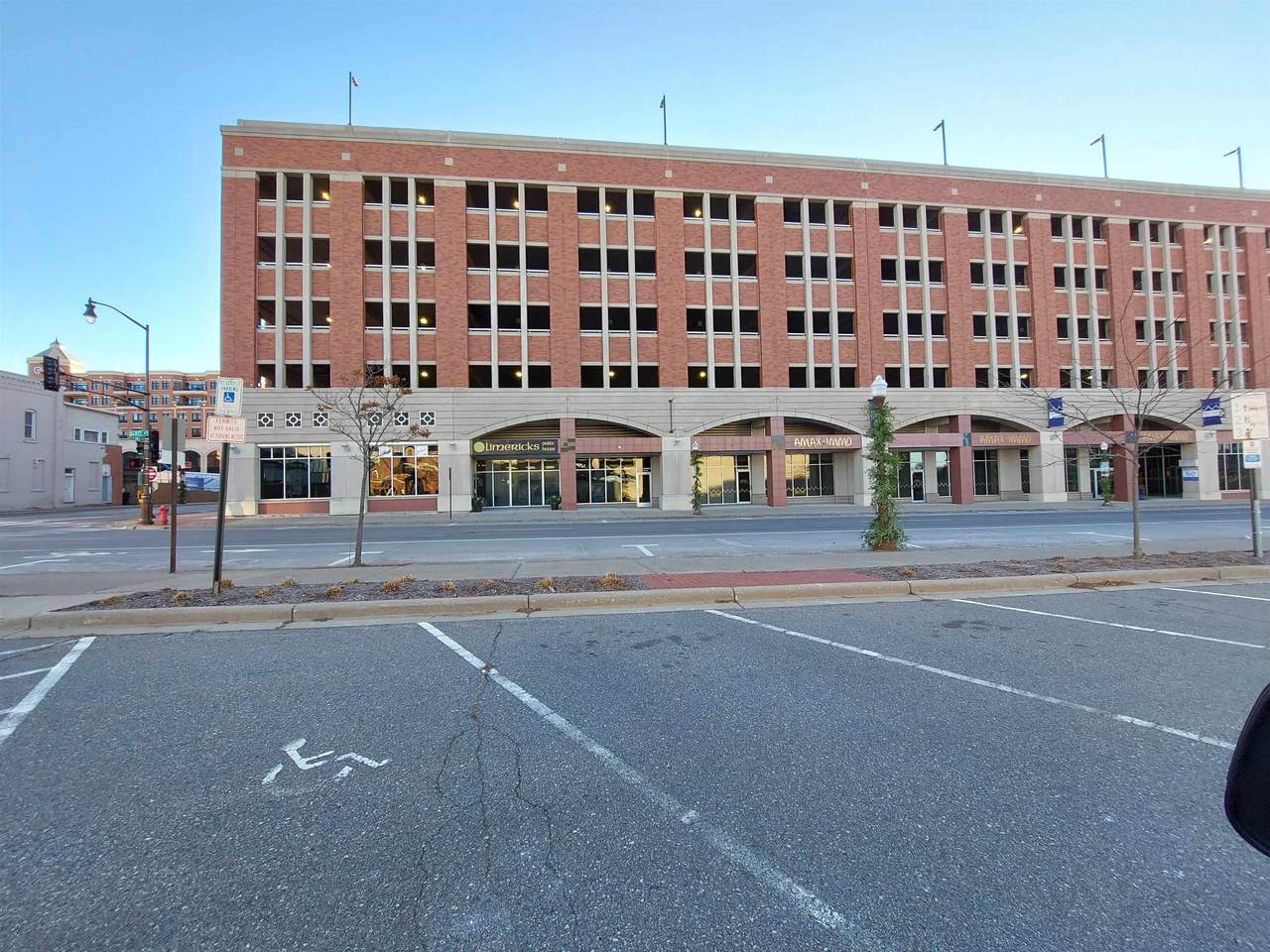 119 Scott Street - Photo 1