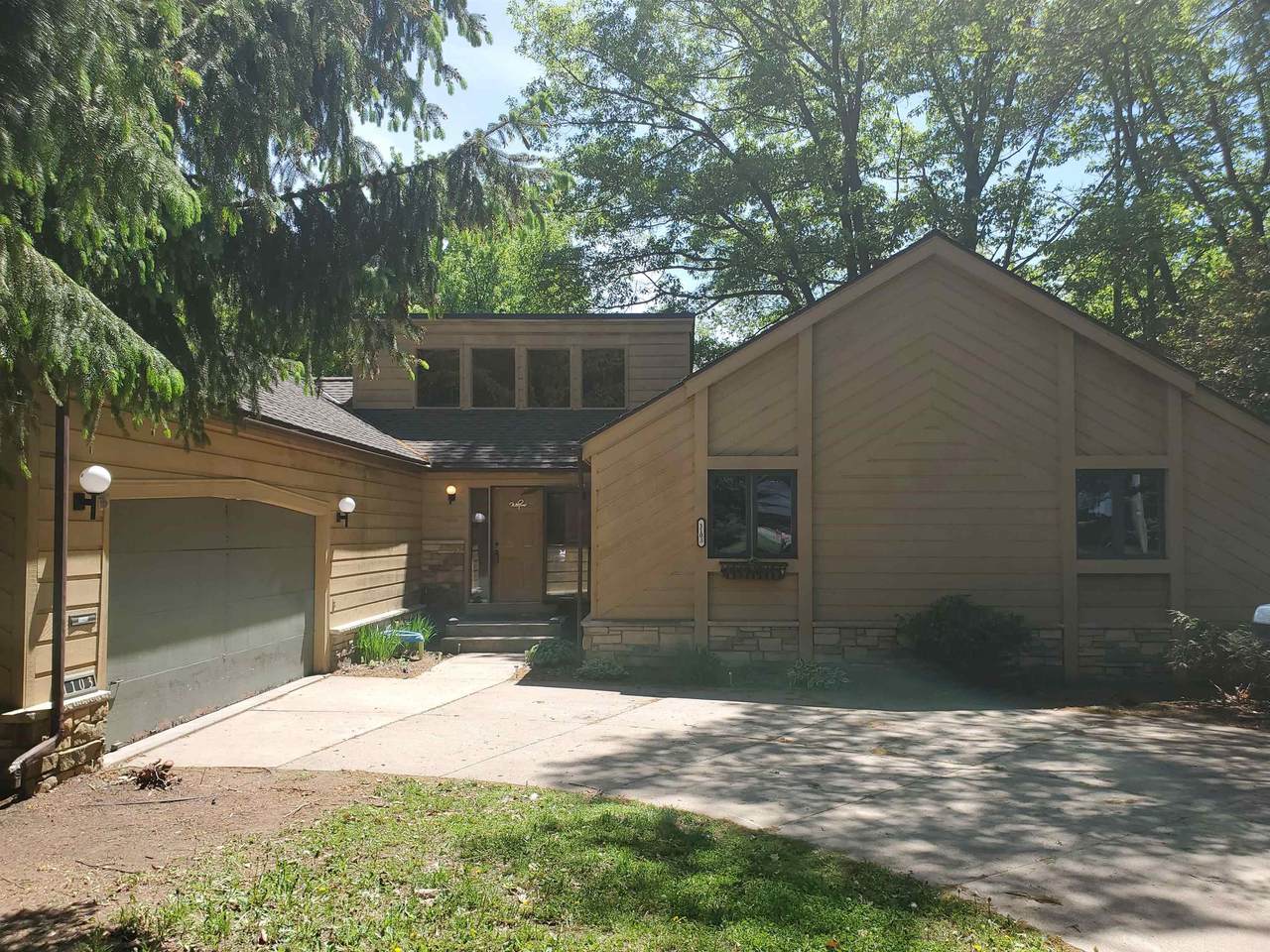 1103 Parcher Street - Photo 1