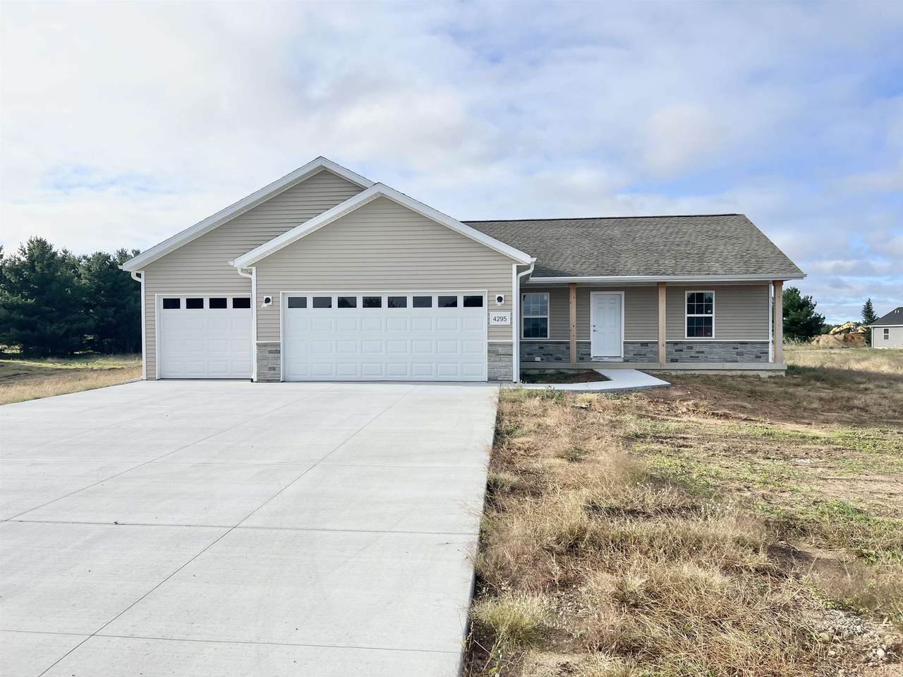 4295 Landcaster Road - Photo 1