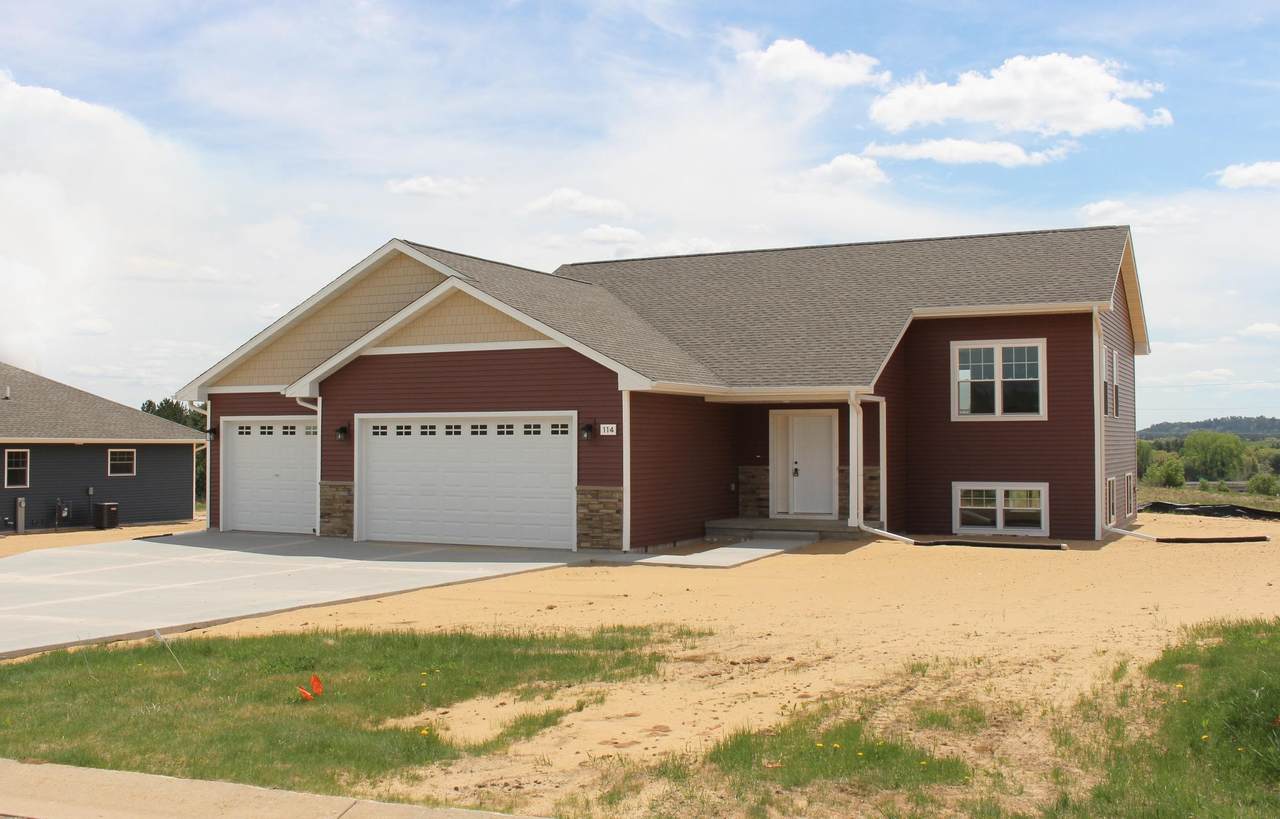 114 Barbara Avenue - Photo 1