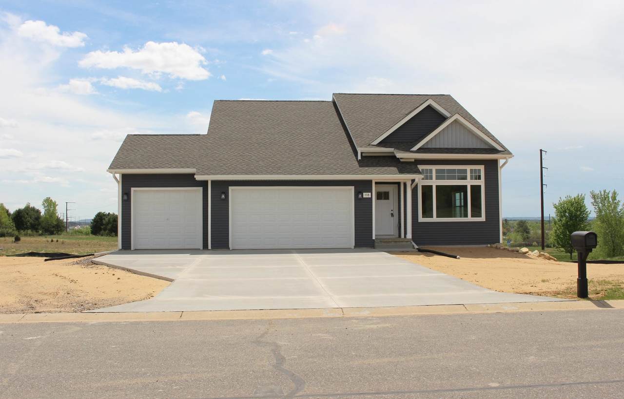 118 Barbara Avenue - Photo 1