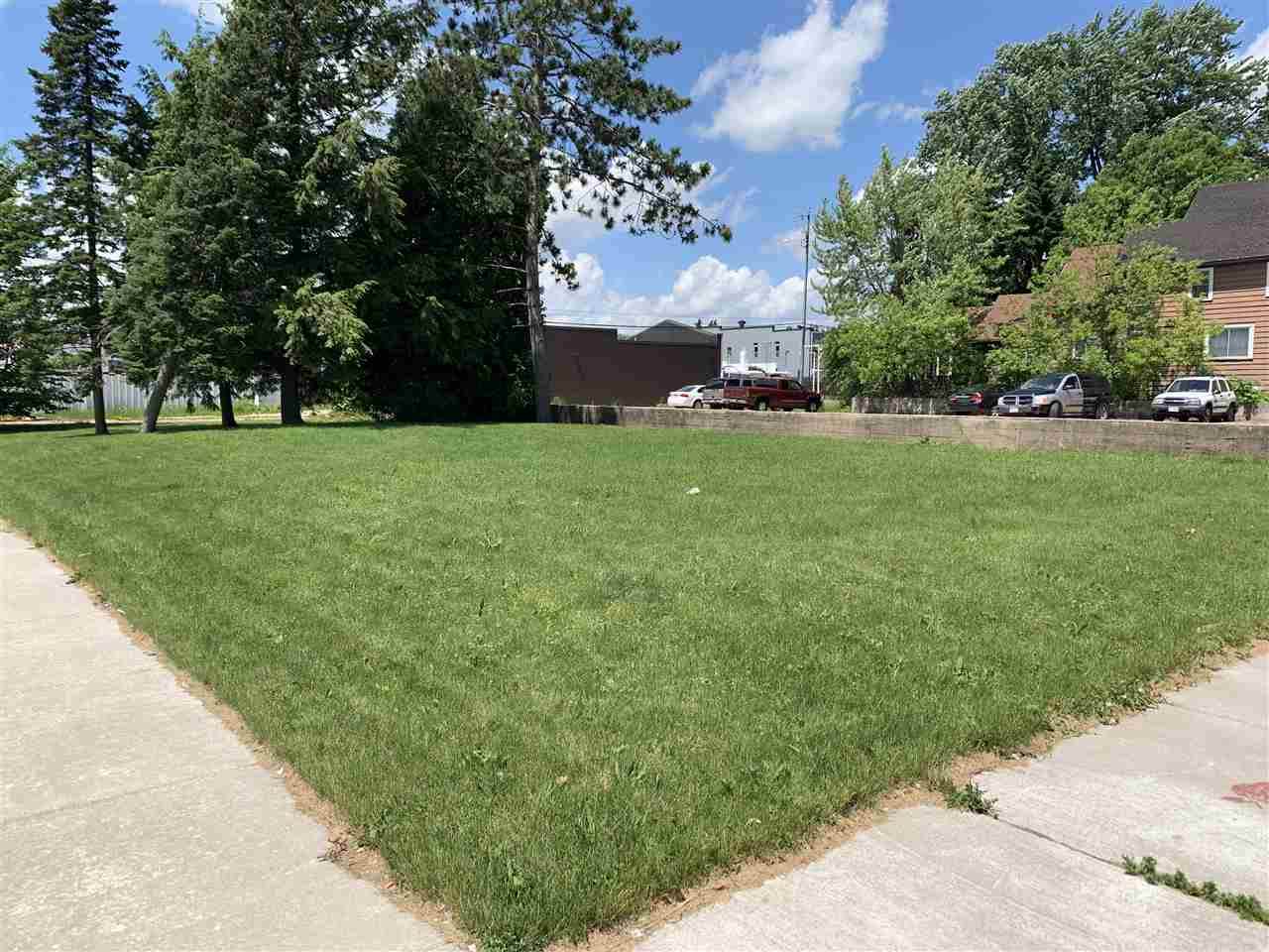 109 6TH STREET - Photo 1