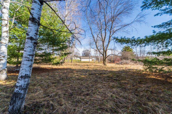 2305 Beecher Avenue - Photo 1