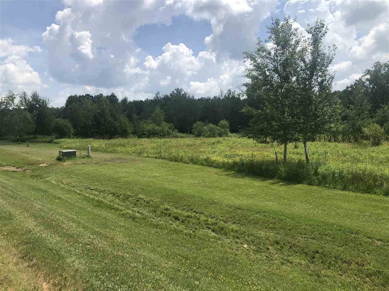 W813 Rosewood Drive - Photo 1