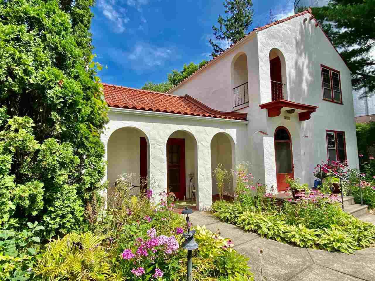 321 4TH STREET - Photo 1
