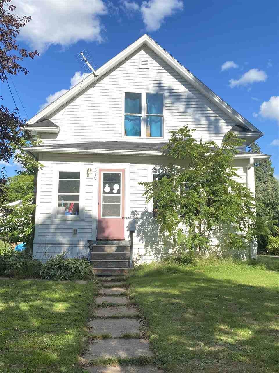 319 Hudson Street - Photo 1