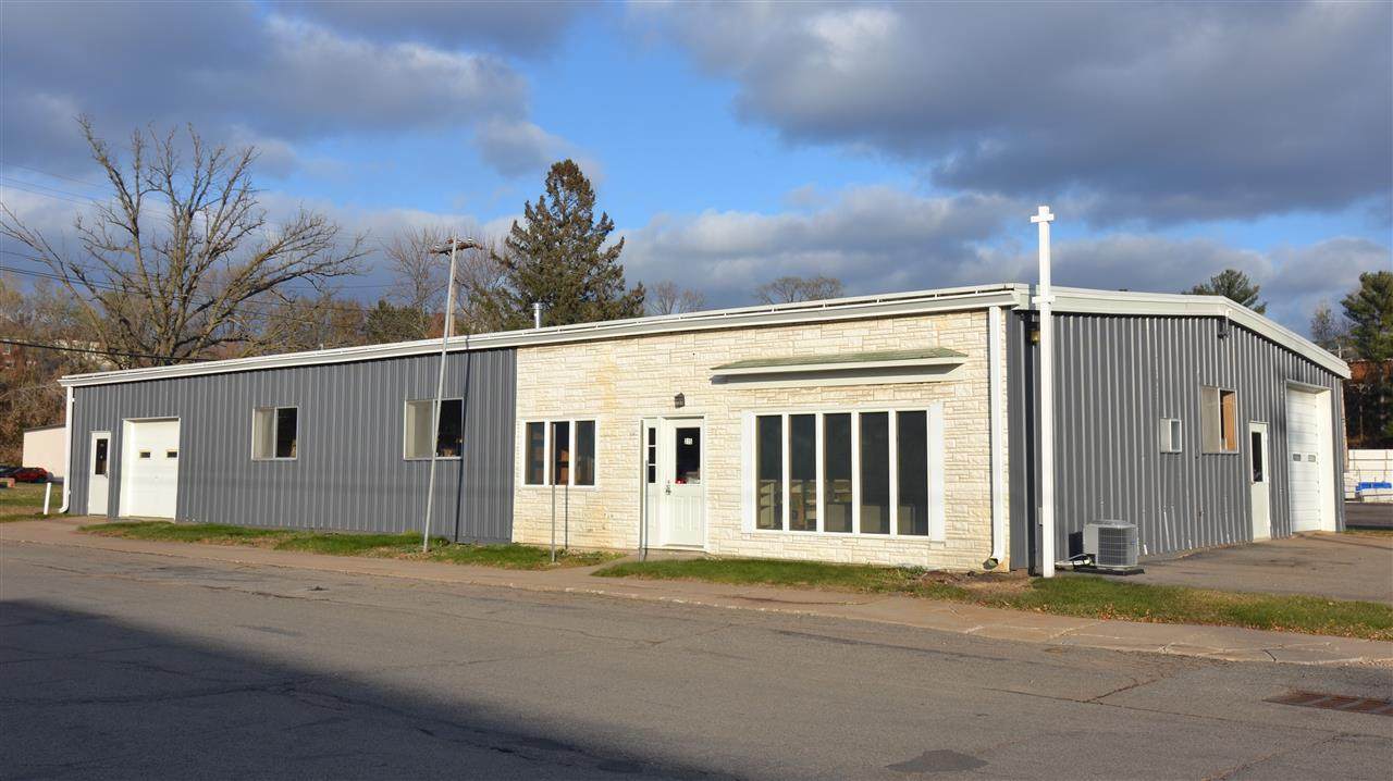 315 4TH STREET - Photo 1
