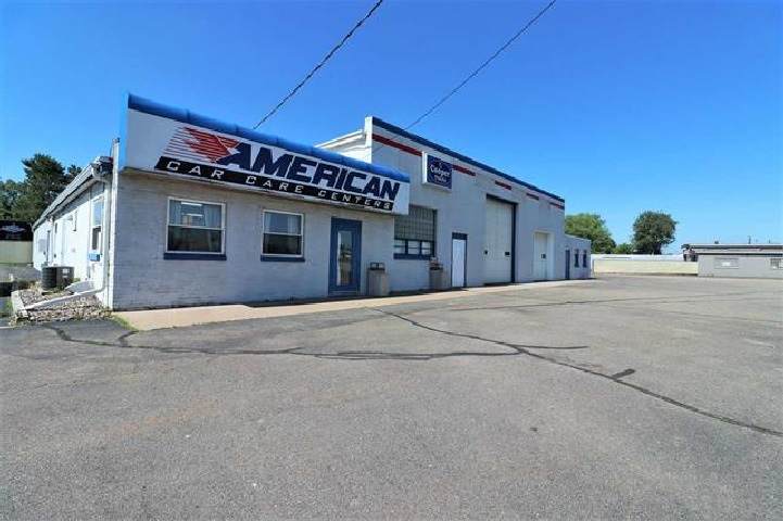 2915 Schofield Avenue - Photo 1