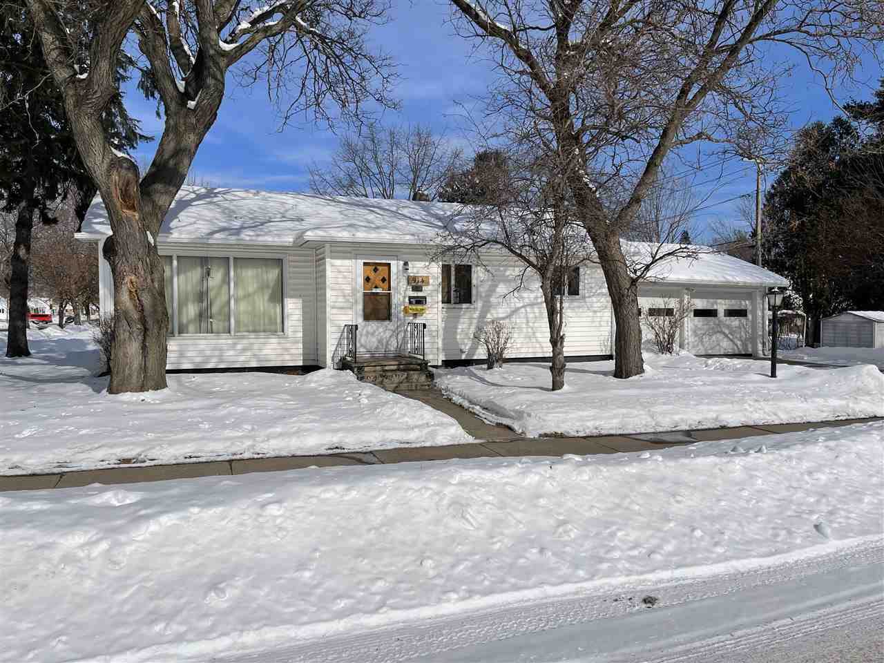 914 Oak Street - Photo 1