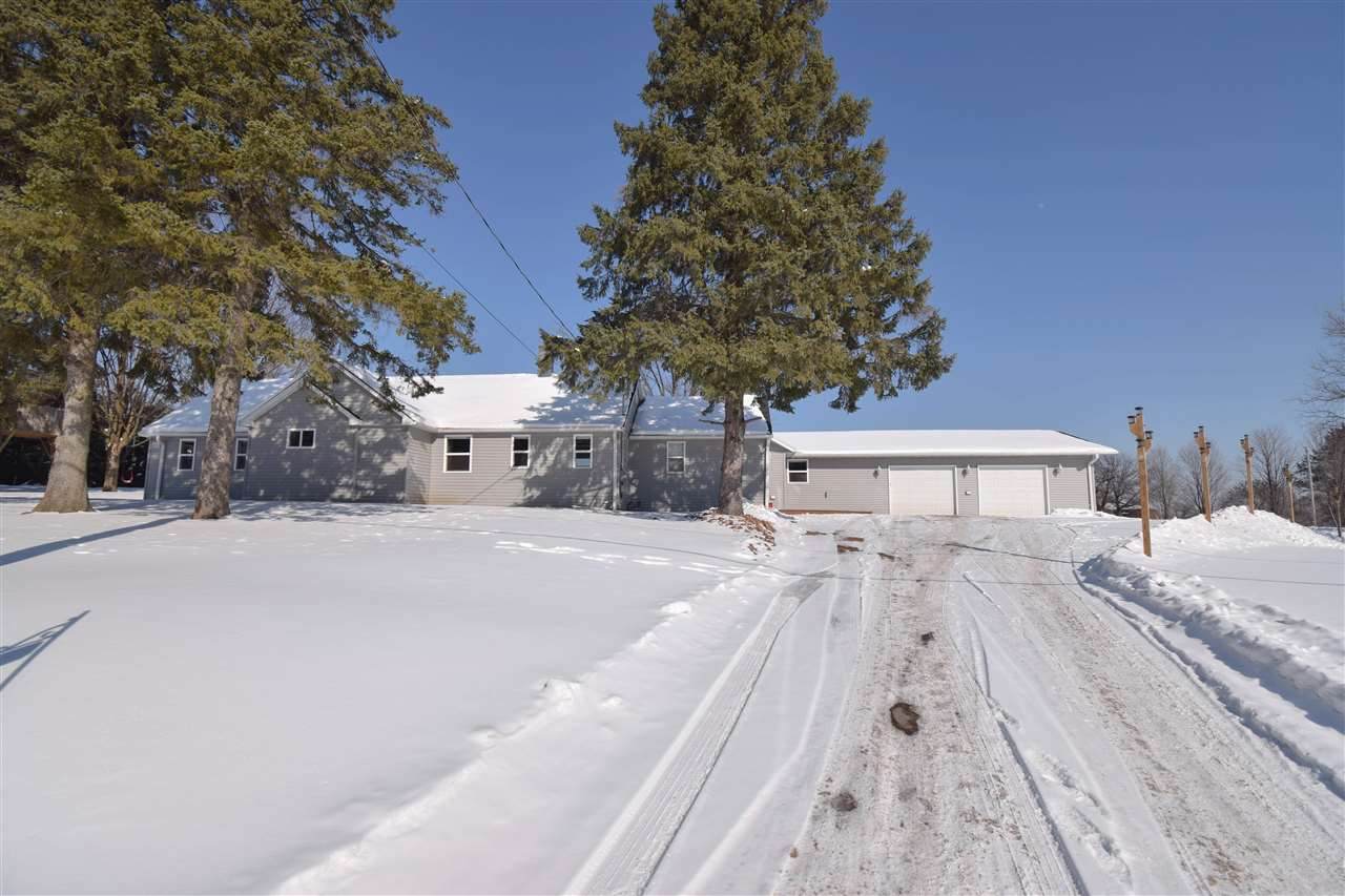 1811 Merrill Avenue - Photo 1