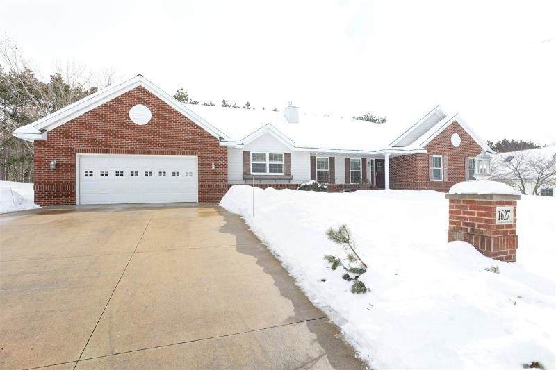 1627 Mulligan Drive - Photo 1