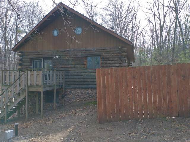 2297 Pinewood Drive - Photo 1