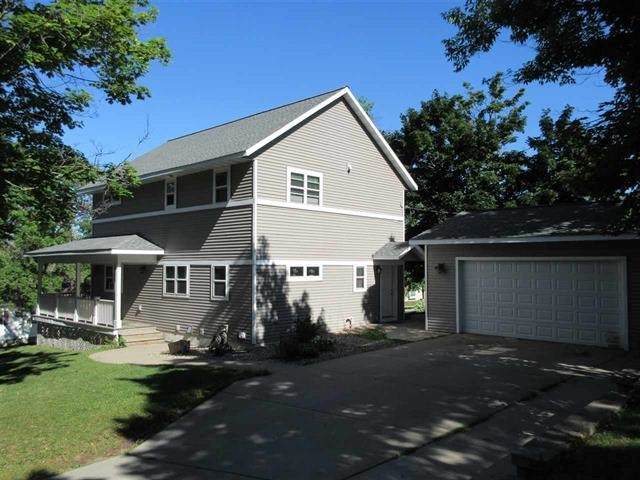 201 10TH STREET - Photo 1
