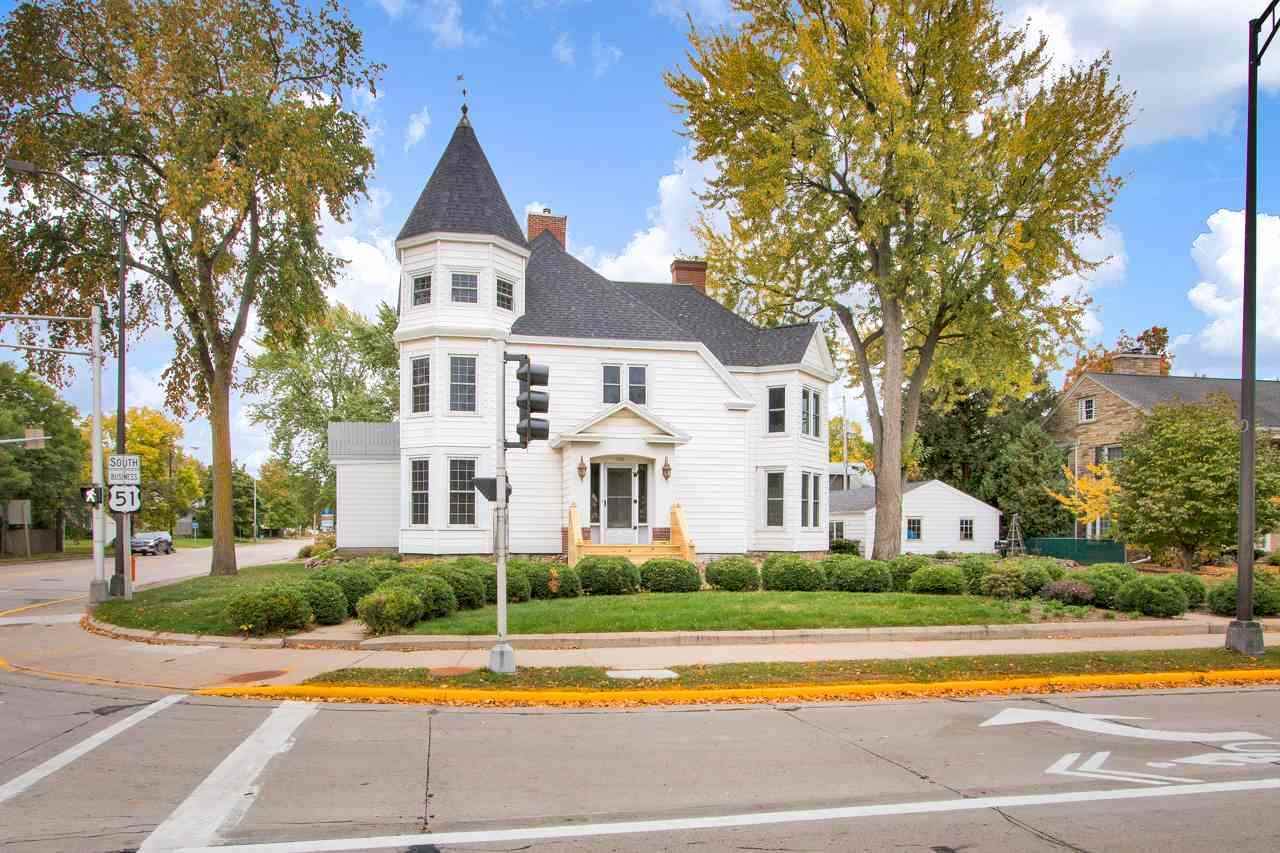 1649 Clark Street - Photo 1