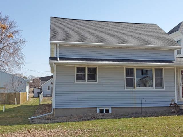 213211 Legion Street - Photo 1