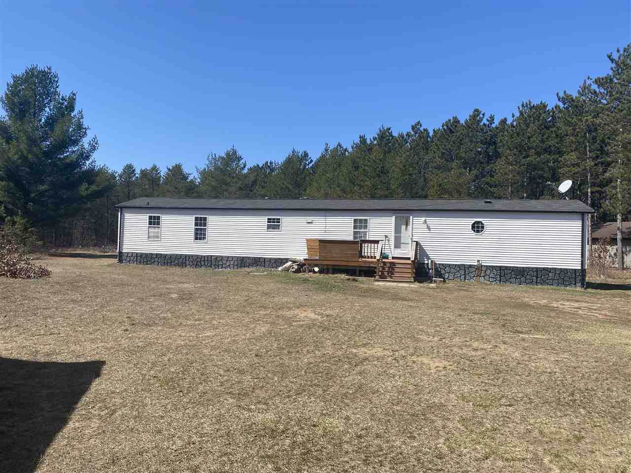 N10083 18TH AVENUE - Photo 1