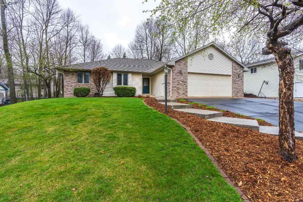 202 Greenwood Drive - Photo 1