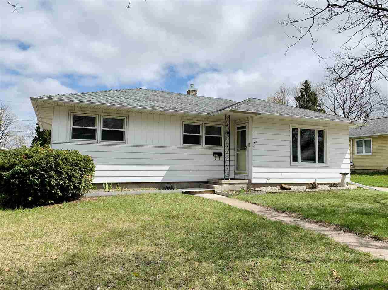 1521 2ND AVENUE - Photo 1
